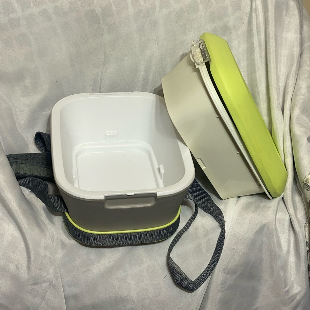Fitbit Lime Green Food Storage Container - Picture 6 of 6
